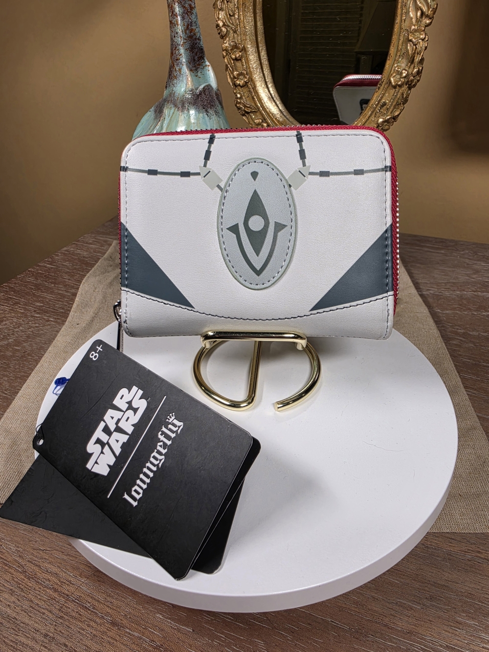 Loungefly X Star Wars White, Gray & Red Zip Wallet NWT!